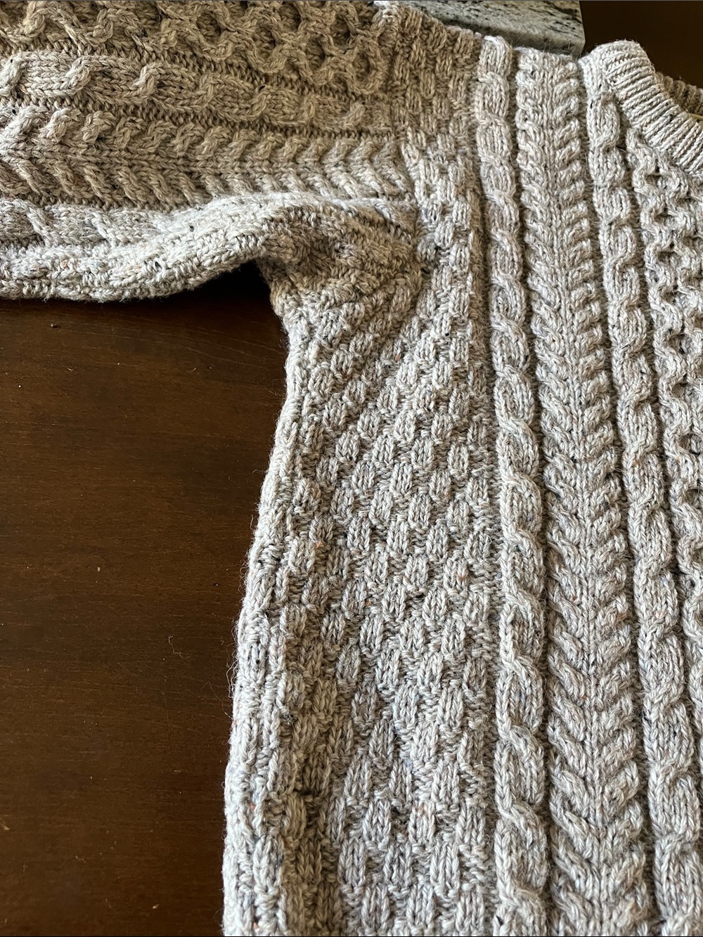 Classic Carraig Donn
Cable-Knit Crewneck Sweater in Light Gray - Picture 2 of 9